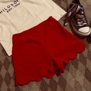 Cute scallop edged shorts
